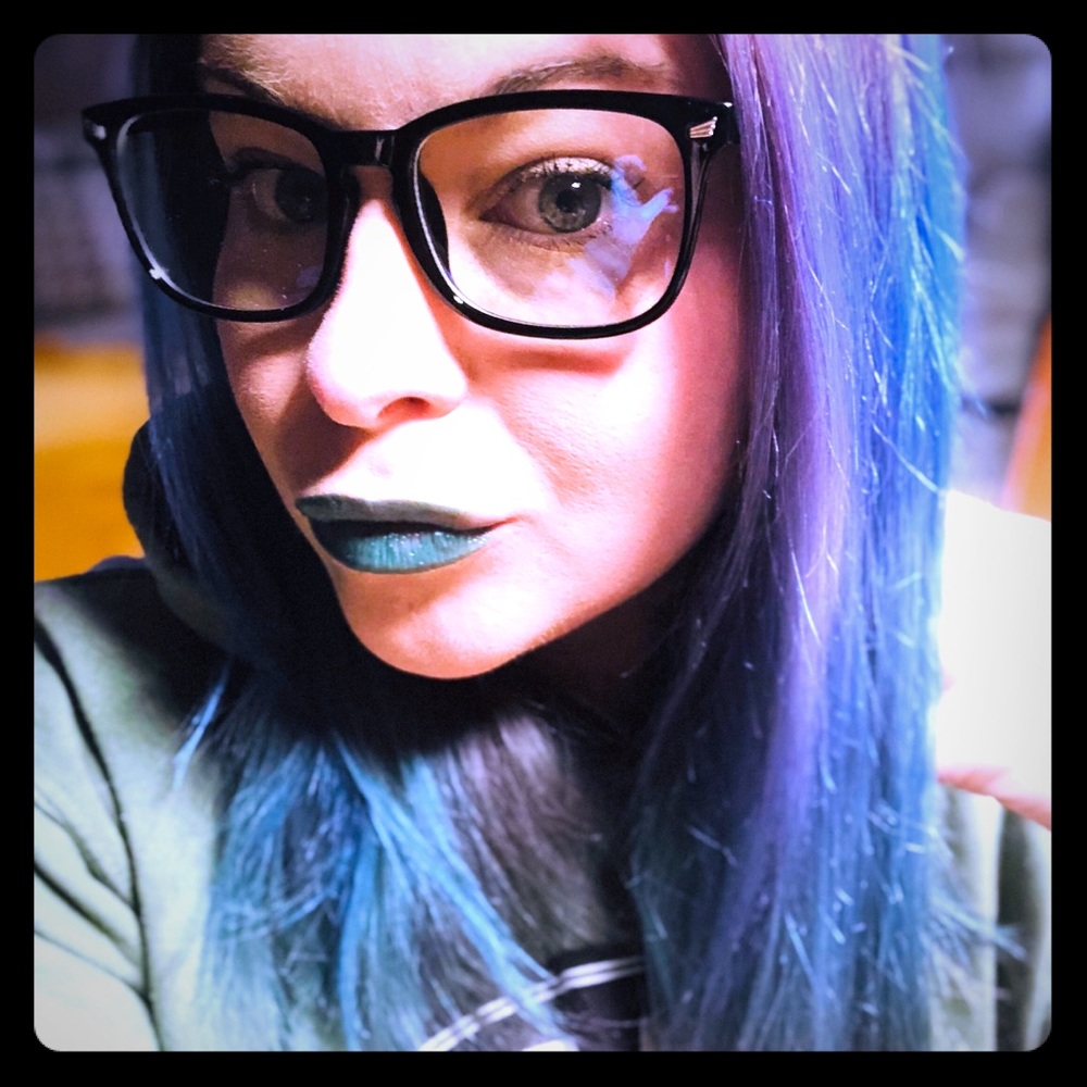 Meet your Posher, Mel